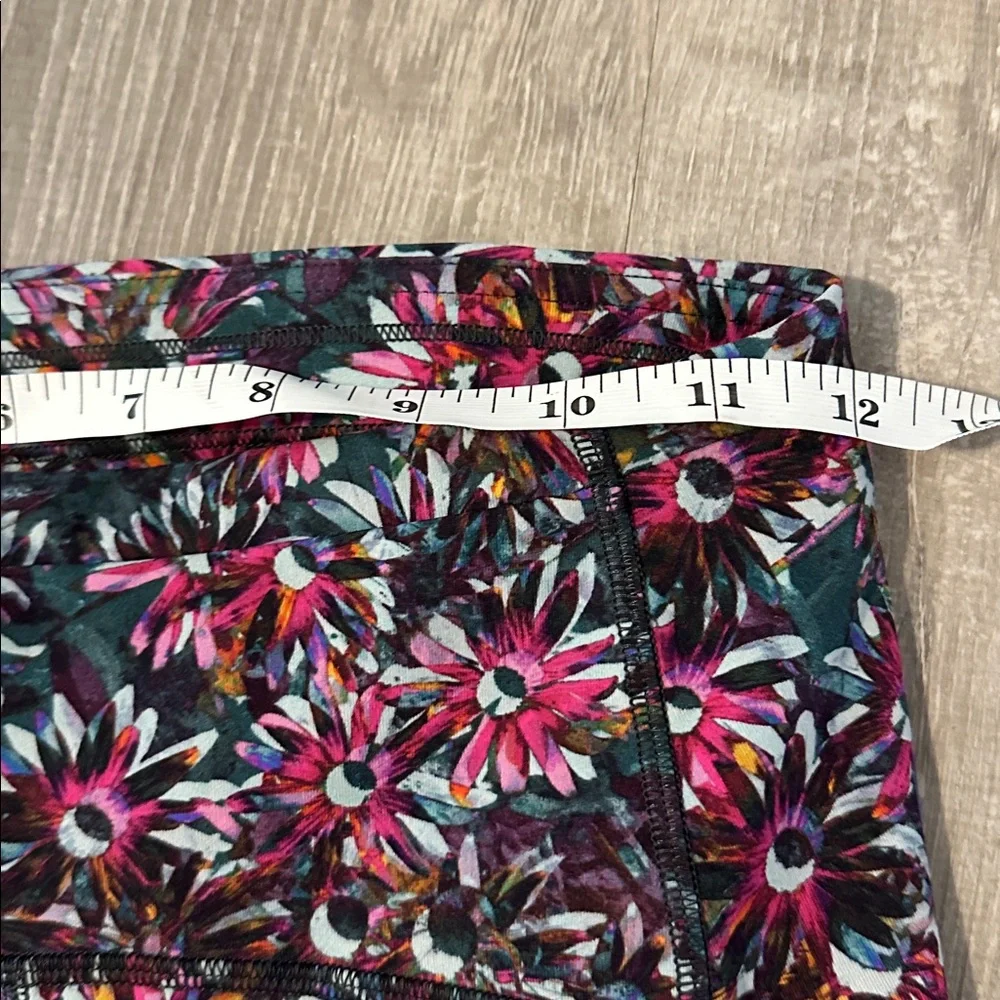 Lululemon Sz 4 Swift Speed High Rise Crop Workout Yoga Athletic Women’s Leggings